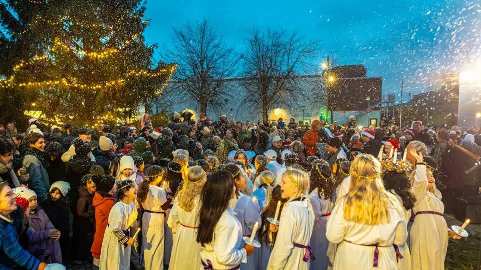 Julestemning på rådhuspladsen i Vallensbæk